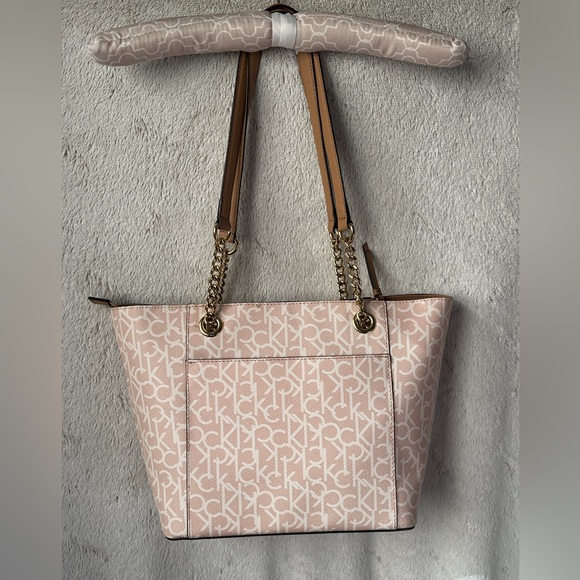 NWOT! Calvin Klein Pink & White Shoulder Bag - Picture 4 of 14
